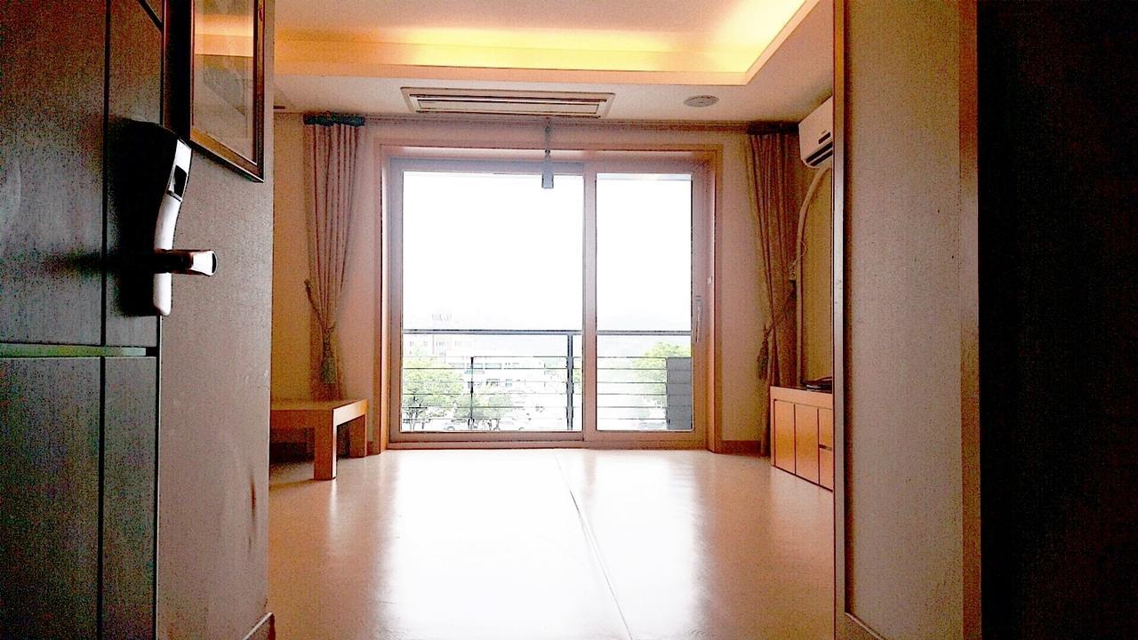 Hantan River Spa Hotel Cheorwon Bagian luar foto