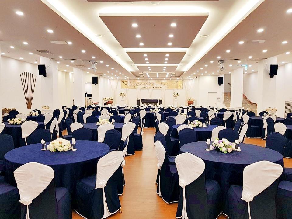 Hantan River Spa Hotel Cheorwon Bagian luar foto